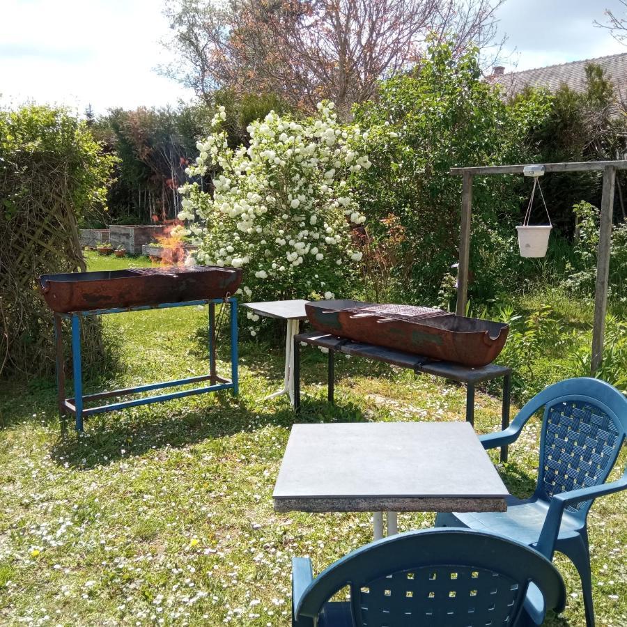 B&B Du Cerisier, Diner Sur Demande Noyers  Экстерьер фото