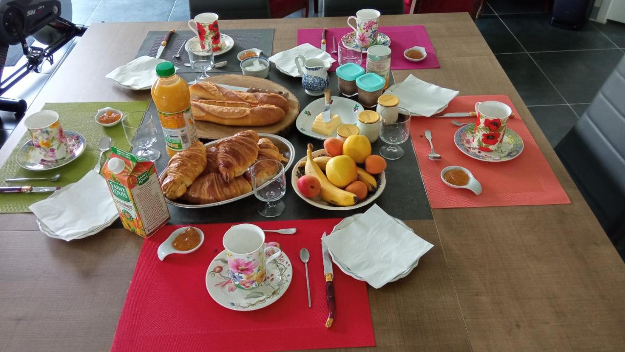 B&B Du Cerisier, Diner Sur Demande Noyers  Экстерьер фото